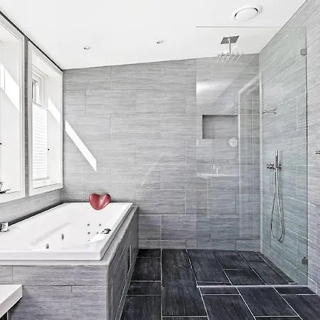 فيلة Suitable For 8 During Xc Championship